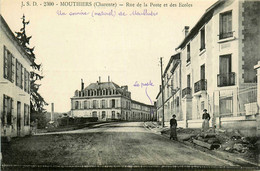 Mouthiers * Rue De La Poste Et Des écoles - Sonstige & Ohne Zuordnung