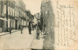 Ruffec * La Rue De Valence * Commerces Magasins - Ruffec