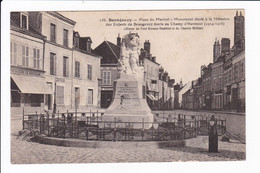136 - Beaugency - Place Du Martroi - Monument élevé à La Mémoire Des Enfants De B... Morts Au Champ D'Honneur (14-18) - Beaugency