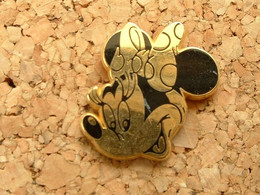 PIN'S TETE DE MINNIE - ARTHUS BERTRAND - Disney