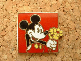 PIN'S MICKEY - Disney