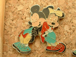 PIN'S MICKEY ET MINNIE - Disney