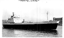 Photo Bateau Identifié Transport " Monte Cinto " Marseille C G T Compagnie Générale Transatlantique 1969 A C H Le Havre - Bateaux