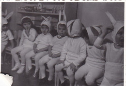 Old Real Original Photo - Little Kids In The Kindergarten -  Ca. 9x6.5 Cm - Anonyme Personen