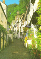 UP-A-LONG, CLOVELLY, DEVON, ENGLAND. .UNUSED POSTCARD Ab6 - Clovelly