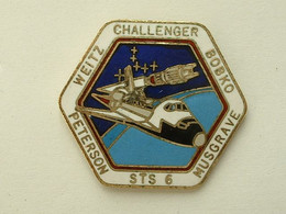 Pin's NAVETTE AMERICAINE  - CHALLENGER - SIGNE NASA STS 6 - EMAIL - Raumfahrt