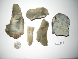 S087, Steinzeit, 5 Werkzeuge, Jaspis, Neolithikum, Süddeutschl., Schaber, Klingen - Archaeology