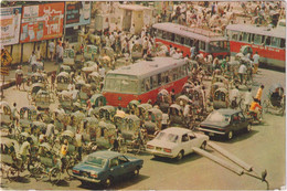 A Busy Street, Dacca - & Old Cars, Bus, Bicycle - Bangladesch