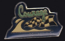 70976- Pin's.Courage Compétition écurie Course Automobile Au Mans. - Rallye