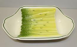 ANCIEN PLAT A ASPERGES CERAMIQUE SALINS NON EGOUTTOIR DECO TABLE XXe COLLECTION VITRINE - Salins (FRA)