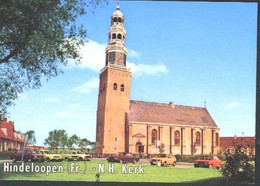 Nederland Holland Pays Bas Hindeloopen Met Nederlands Hervormde Kerk En Auto's - Hindeloopen