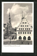 AK Greifswald, Rathaus Mit Ehrenmal - Greifswald