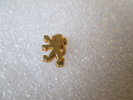 PIN'S    LOGO   PEUGEOT - Peugeot