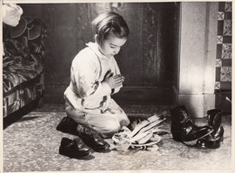 Photographie - Noël - Enfants - Prière Au Père Noël - Poireaux - Chaussures - 1947 - Photographie