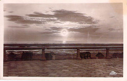62 - LE TOUQUET PARIS PLAGE Crépuscule Sur La Digue - CPSM Photo Format CPA 1939 - Pas De Calais - Le Touquet