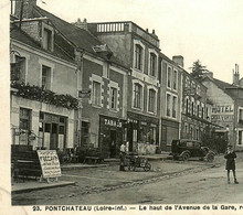 Pontchateau * Débit De Tabac Tabacs , Le Haut De Lavenue De La Gare Et Route De La Roche Bernard * Café Des Touristes - Pontchâteau