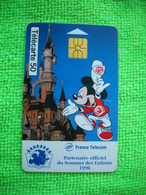 7070 Télécarte Collection Disney  Mickey  DISNEYLAND Sommet Des Enfants 1996   ( Recto Verso)  Carte Téléphonique - Disney