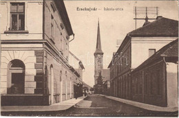 T2/T3 1917 Érsekújvár, Nové Zámky; Iskola Utca, Templom. Vasúti Levelezőlapárusítás 193. / Street View, Church (EK) - Ohne Zuordnung