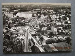 CP 53 Mayenne  BAIS  - Vue Aérienne Le Bourg 1950 - Bais