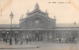 CPA 02 LAON LA GARE 2e VUE - Laon