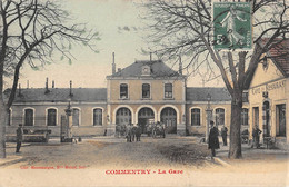 CPA 03 COMMENTRY LA GARE - Commentry