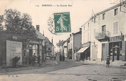 CPA 03 EBREUIL LA GRANDE RUE - Sonstige & Ohne Zuordnung