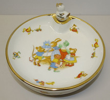 BELLE ASSIETTE A BOUILLIE ASSIETTE CHAUFFANTE POUR ENFANT  PORCELAINE Décor Goût RABIER Avec Son Bouchon COLLECTION DECO - Limoges (FRA)