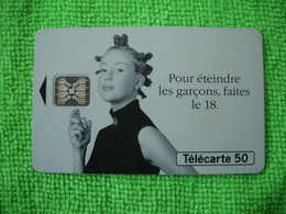 7107 Télécarte Collection  OUI NON De KOKAI   50u  ( Recto Verso)  Carte Téléphonique - Parfum