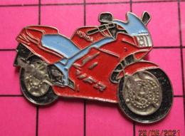 SP18 Pin's Pins / Beau Et Rare / THEME : MOTOS / GROSSE MOTO SPORTIVE ROUGE A IDENTIFIER - Motos