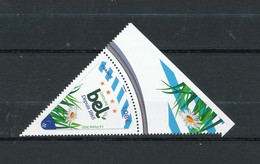 Un Groupe Bel , Bien Souriant - Unused Stamps