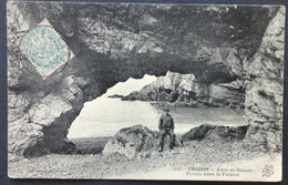 CPA 29 CROZON - RARE Cliché - Anse De Dinant, Percée Dans La Falaise - Andrieu 833 - Réf. I 11 - Crozon