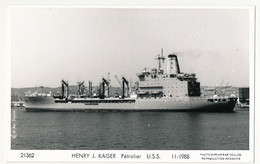 CPSM Photographique - HENRY J. KAISER - Pétrolier - U.S.S. - 11/1988 - Warships