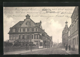 AK Colditz I. Sa., Bahnhofstrasse Mit Passanten - Colditz