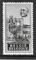 België 804V2 Vlek Naast Wang - Errors (Catalogue COB)