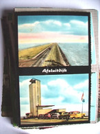 Nederland Holland Pays Bas Afsluitdijk Met Erg Oude Auto's En Monument - Den Oever (& Afsluitdijk)