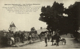 Delcampe - LA TREMBLADE TIRAILLEURS MALGACHES EN 1917 AU VILLAGE DU PETIT PONT - La Tremblade
