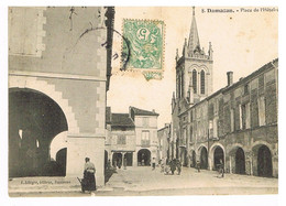 05- 2021 - SELECT - LOT ET GARONNE  - 47 - DAMAZAN - Place De L'hôtel De Ville - Pliure BD - Damazan