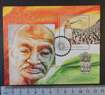 St Thomas 2013 Mahatma Gandhi S/sheet Mnh - Feuilles Complètes Et Multiples