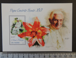 St Thomas 2013 Pope Benedict Xvi Flowers Religion S/sheet Mnh - Volledige & Onvolledige Vellen