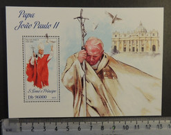 St Thomas 2013 Pope John Paul Ii Religion Birds S/sheet Mnh - Fogli Completi