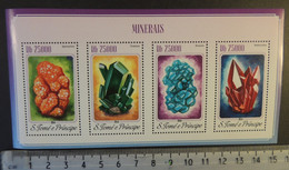 St Thomas 2014 Minerals M/sheet Mnh - Feuilles Complètes Et Multiples