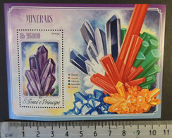 St Thomas 2014 Minerals S/sheet Mnh - Feuilles Complètes Et Multiples