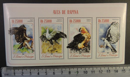 St Thomas 2014 Birds Of Prey M/sheet Mnh - Hojas Completas