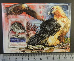 St Thomas 2014 Birds Of Prey S/sheet Mnh - Feuilles Complètes Et Multiples