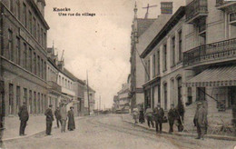 Knocke  Une Rue Du Village Bien Animée Voyagé En 1919 - Knokke