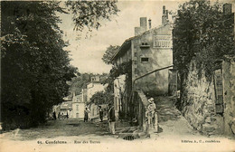 Confolens * La Rue Des Buttes * Villageois - Confolens