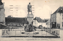 CPA 10 ESSOYES MONUMENT AUX MORTS DE LA GRANDE GUERRE - Autres & Non Classés