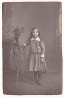 Carte Photo : Enfant : Fillette En Pose Avec Son Sac : Mode - Fashion - Moda : Photo A. Merckling - Bern - Suisse - Scènes & Paysages