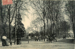 Moulins * Avenue De La Gare Et Place De La République * Attelage Diligence - Moulins