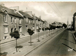 Brest * La Rue Camille Desmoulins - Brest